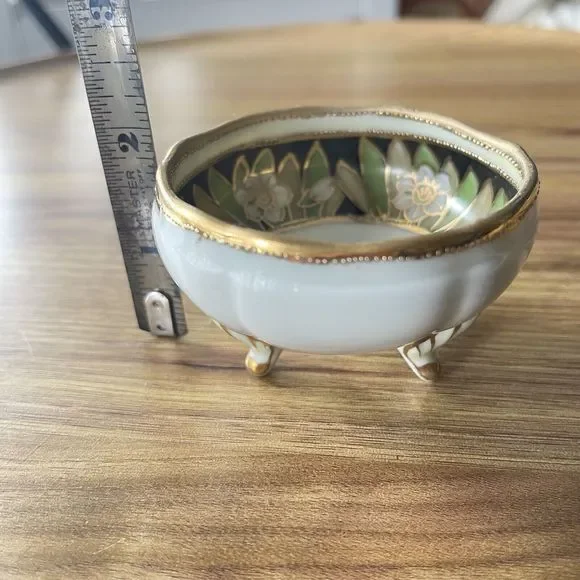 Vintage Nippon Japan Hand Painted Two Footed Small Bowls. lot of 2 - Picture 15 of 16